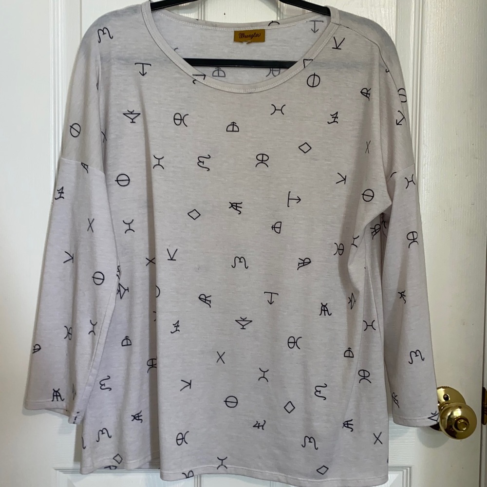 Woman’s wrangler top